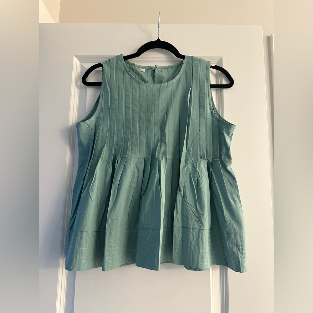 Mint Sleeveless Pleated Women's Blouse